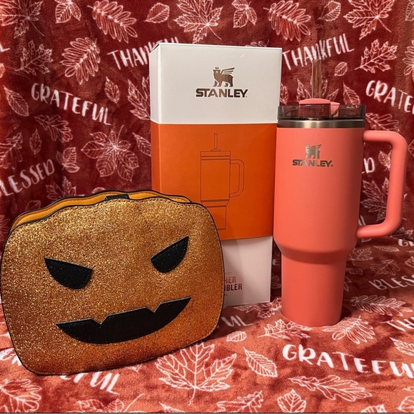 Pumpkin Spice Stanley Quencher 40 oz. Perfect for fall!! 🎃 🎃 - Picture 5 of 10